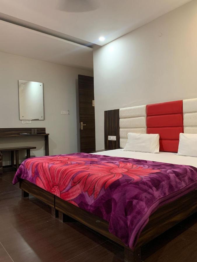 אמריצר Hotel Sukhman Residency מראה חיצוני תמונה